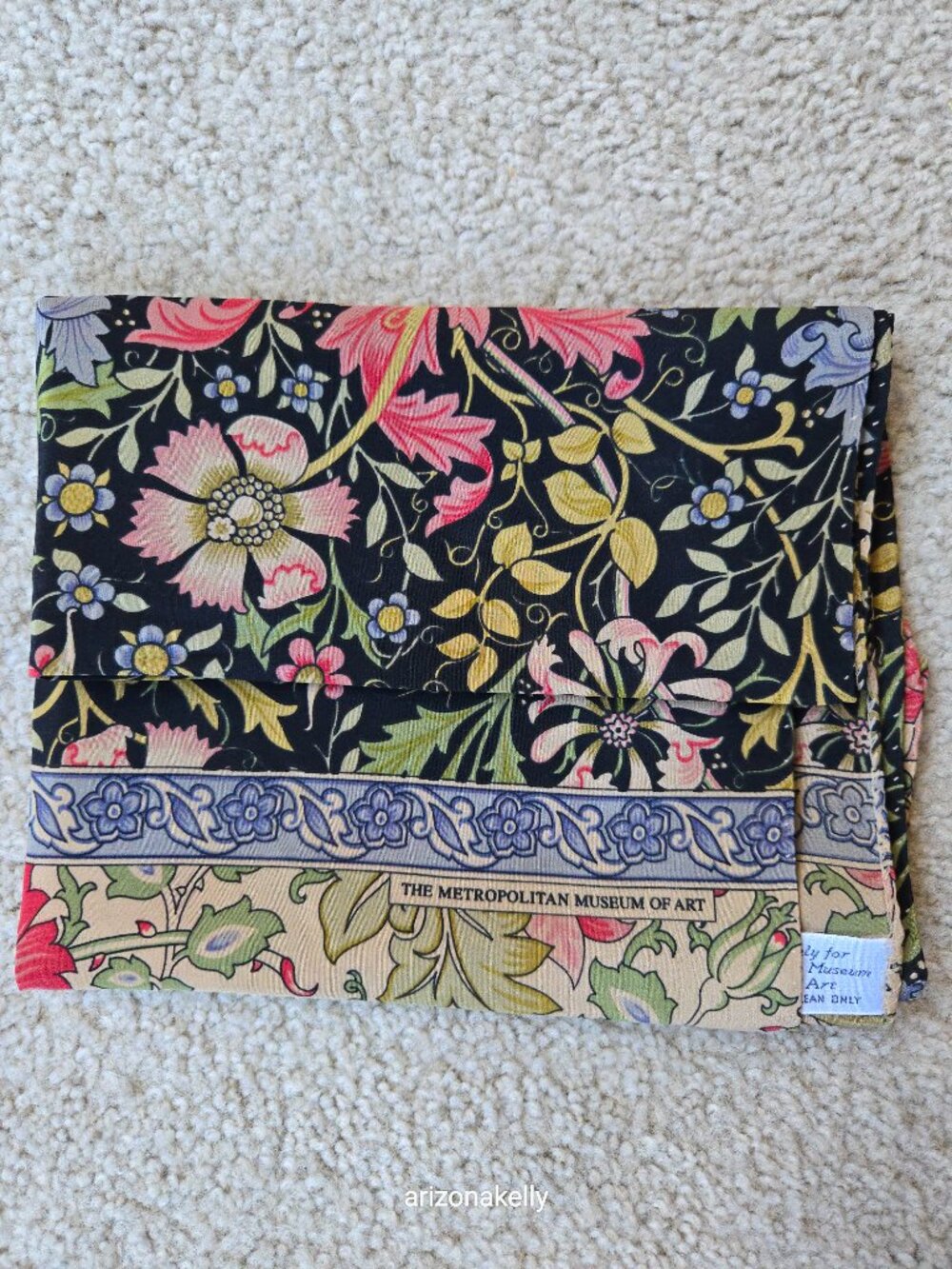 NWT The Met Silk Oblong Scarf William Morris - Picture 14 of 16